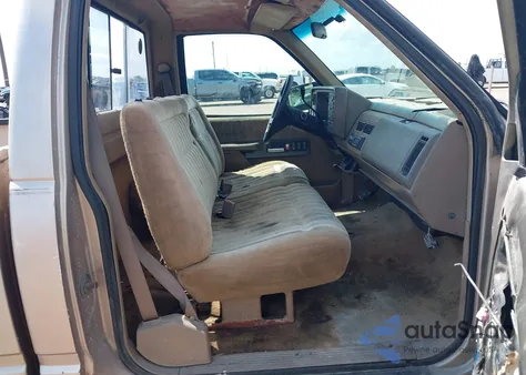 1993 Chevrolet Gmt-400 C1500 from USA, damaged, VIN 1GCDC14K2PZ222006